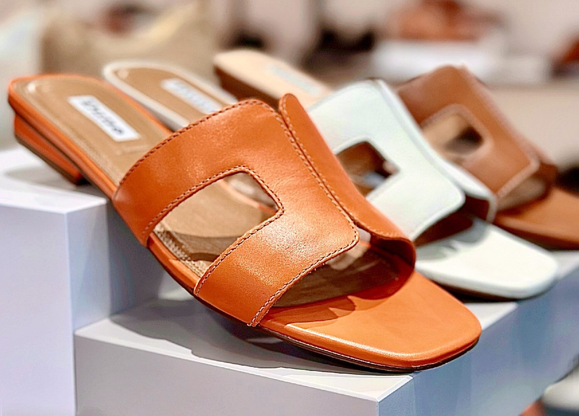 Dune tan online sliders