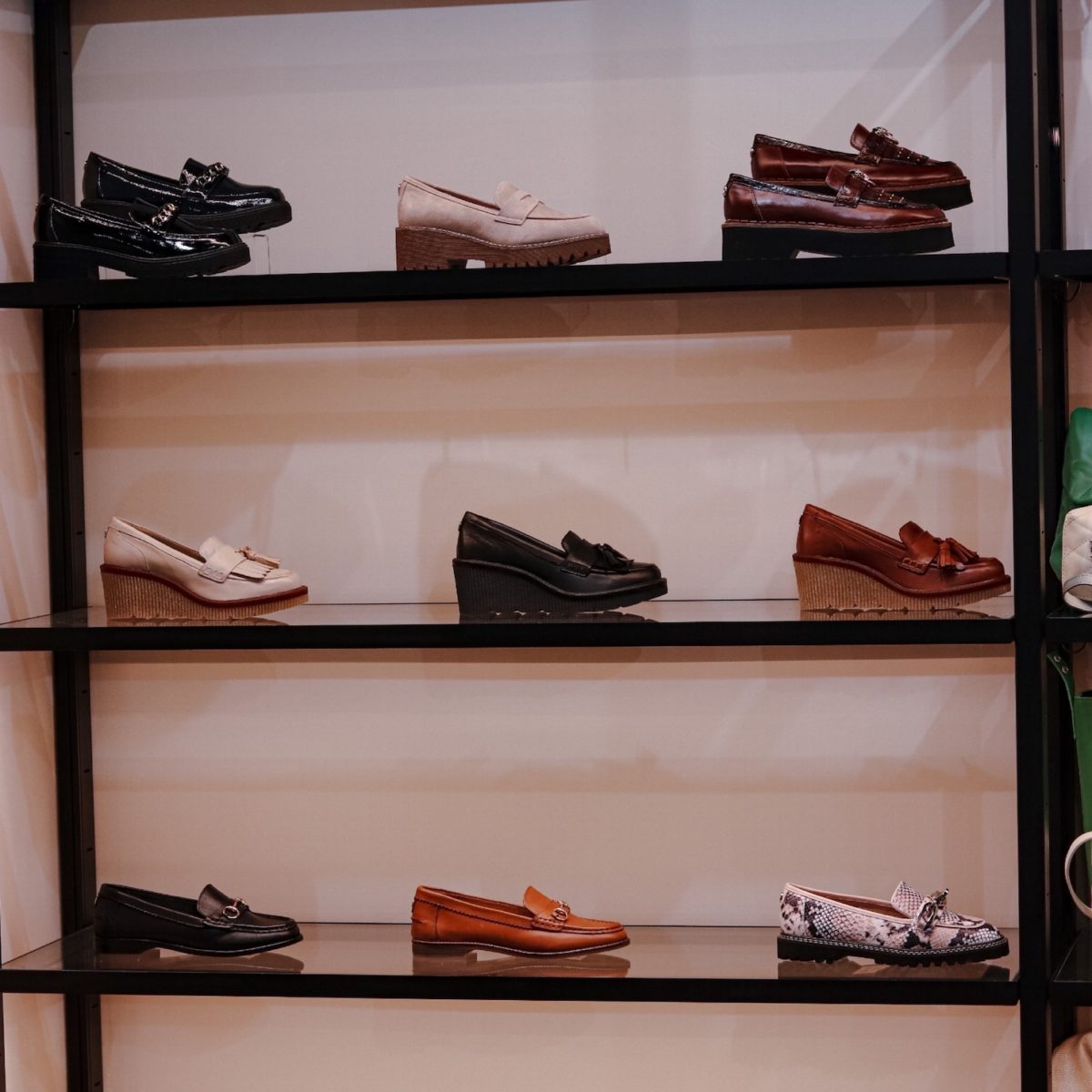 Moda store shoe store